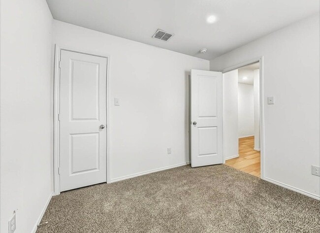 Photo - 10543 Sewell Cir