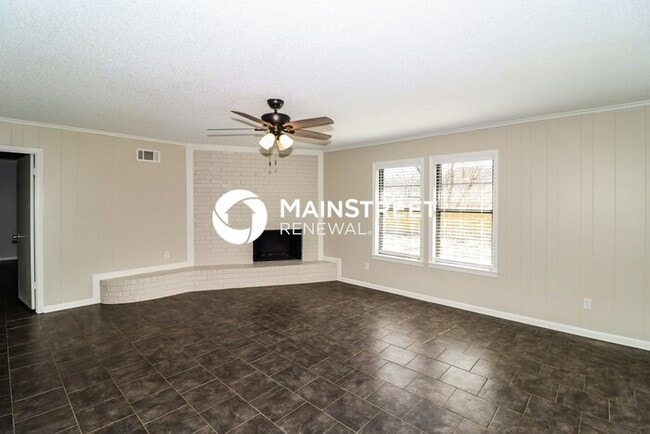 5 Bedroom Pet-Friendly Home in Memphis, TN with Main Street Renewal