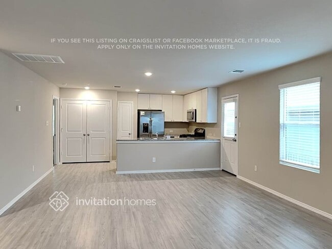 Photo - 7319 Avila Vis