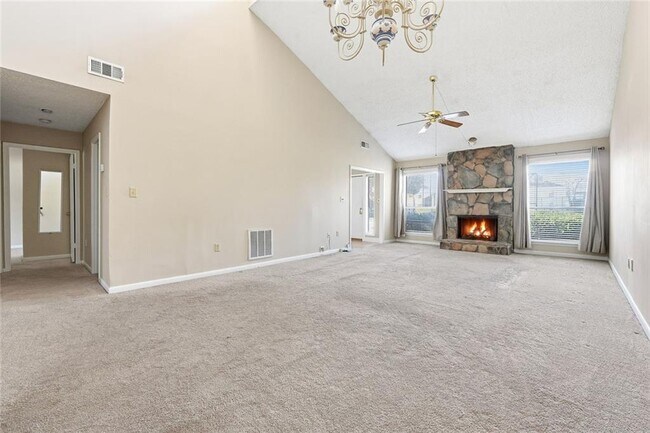 Photo - 813 Serramonte Dr