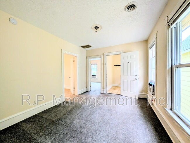 Photo - 340 16th Ave NE