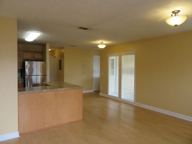 Photo - 820 Premier Dr Unit 820 Premier Dr.
