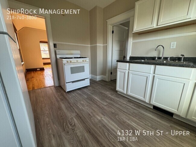 Photo - 4132 W 5th St Unit Upper