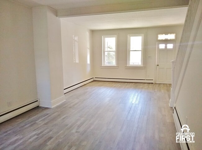 Photo - 3 Bed / 1 Bath Single Family Home