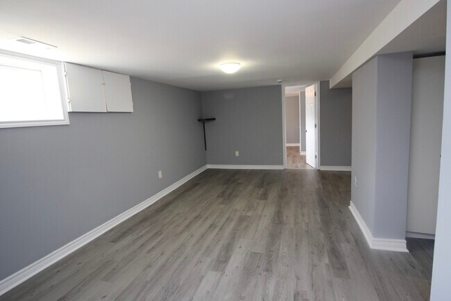 Photo - 64 Bunting Rd Unit basement