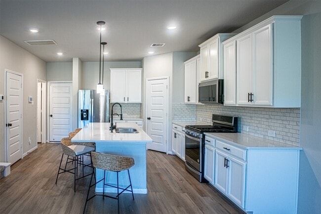 Photo - 16018 Oregon Oak Dr