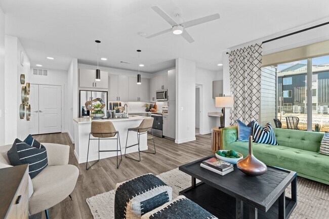 Photo - Aura Crossroads