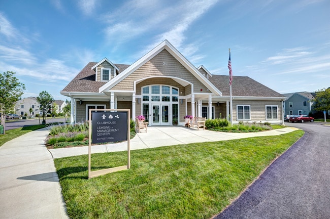 The Elm at Island Creek Village - The Elm at Island Creek Village Townhomes