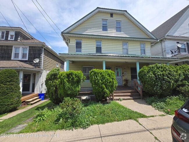 Building Photo - 1112 W Elm St Rental