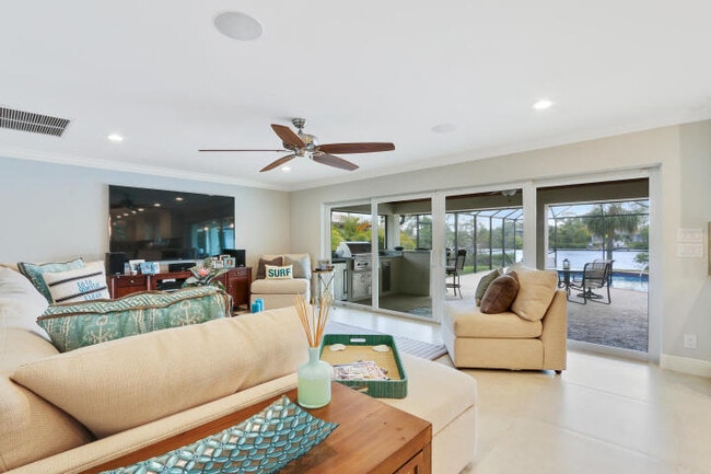 Photo - 35 Saddleback Rd