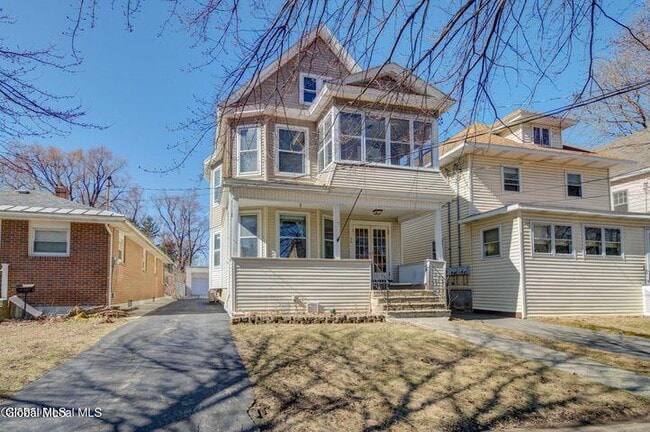 Building Photo - 56 Ten Eyck Ave Rental