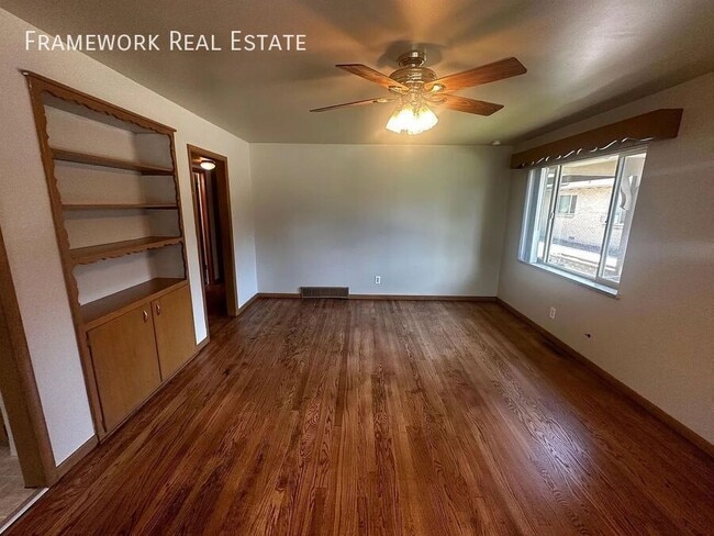 Photo - 4360 Ingalls St
