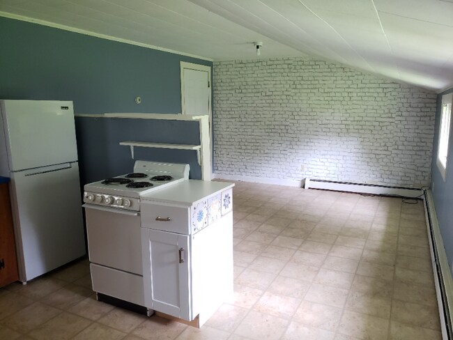 Photo - 66 Hillside Rd Unit 2