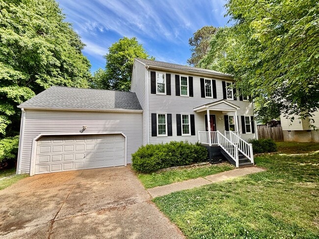 Photo - 4 bedroom/ 2.5 bathroom- Village Square of Williamsburg