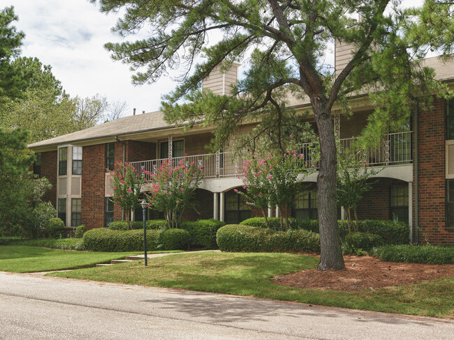 MONTICELLO APTS - MONTICELLO APTS