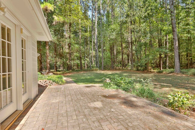 Private Acreage with Patio - 37 Seven Pines Cir