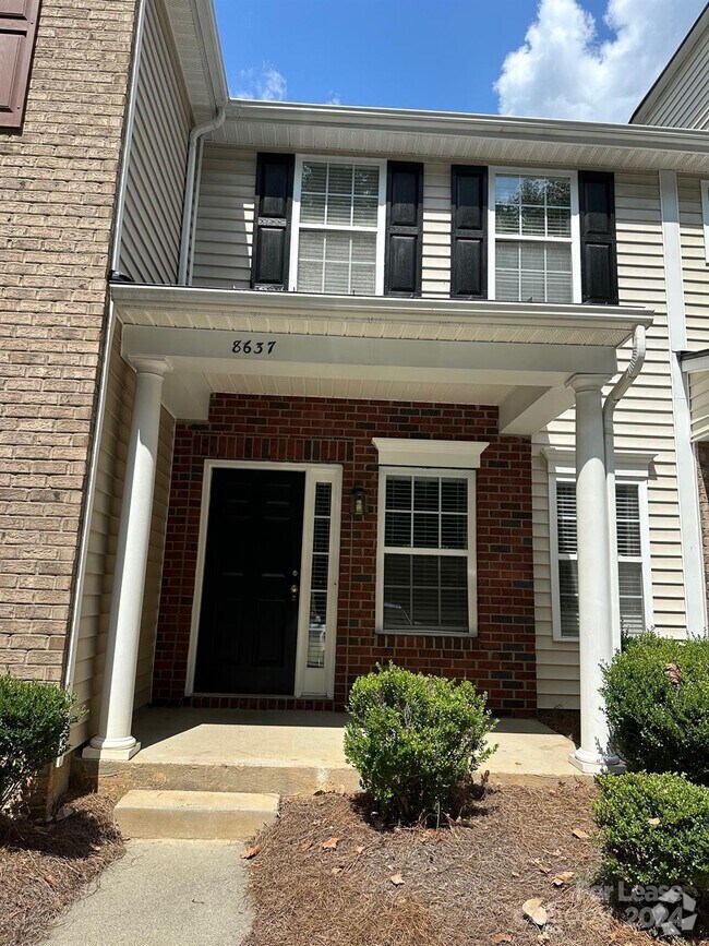 Chesnut Lake Nearby Townhomes for Rent Charlotte NC 6 Townhouses