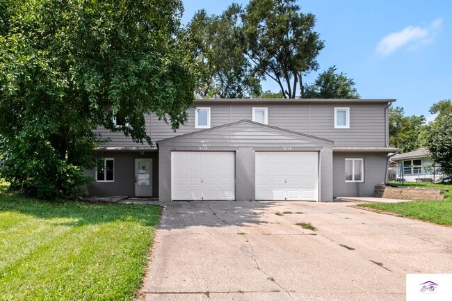 Building Photo - 3012 Menke Cir Unit 3012M