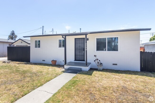 Building Photo - 2936-2966 Sherwin Ave Unit 2960 Sherwin Ave Rental