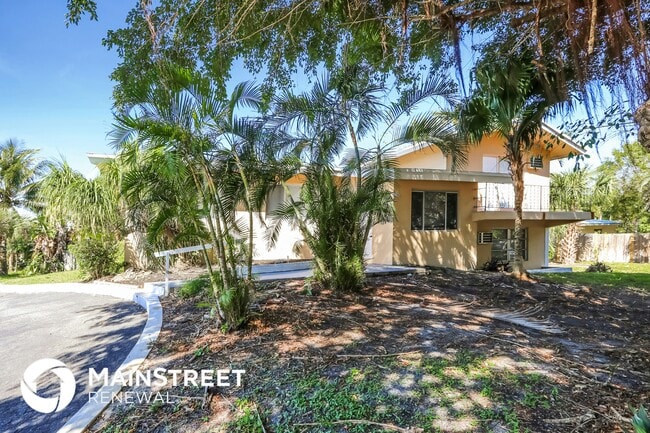 Photo - 445 NE 20th St