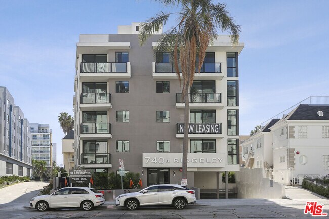 Photo - 740 Ridgeley Dr Unit PH 503