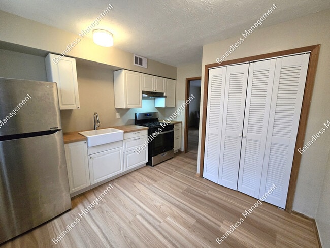 Photo - 1688 W Forrest Ave