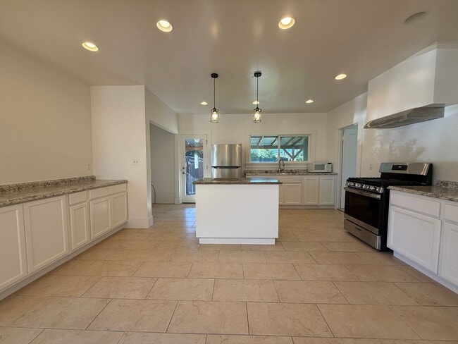 Photo - Charming Campbell 3 Bedroom 1 Bath Home with Backyard and Basement