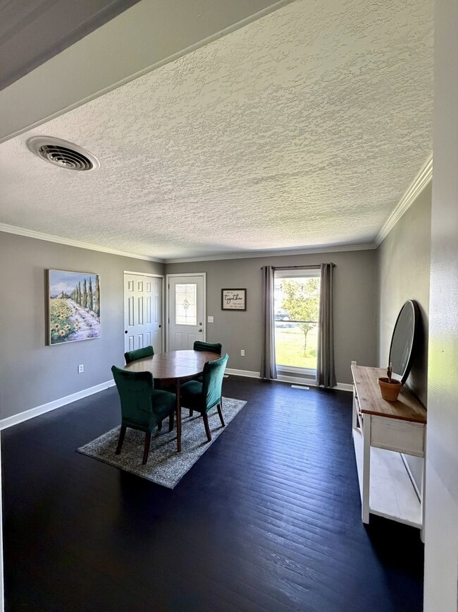 Photo - 2727 Greenacre Dr