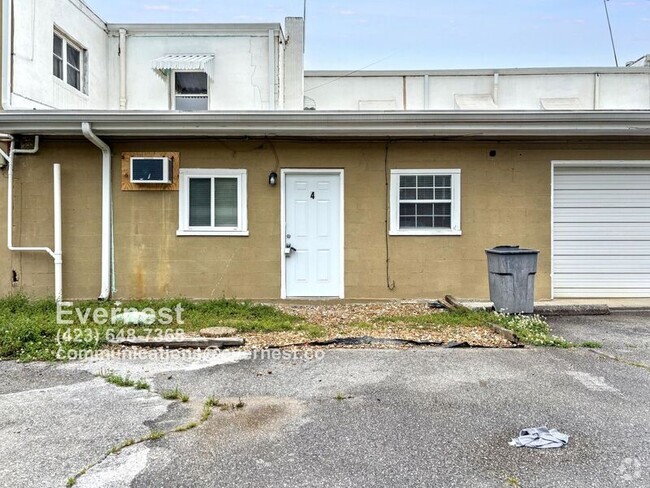 Building Photo - 9823 Dallas Hollow Rd Unit 4 Rental