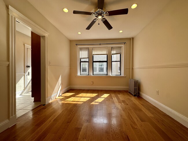 Photo - 158 Kelton St Unit 248-3