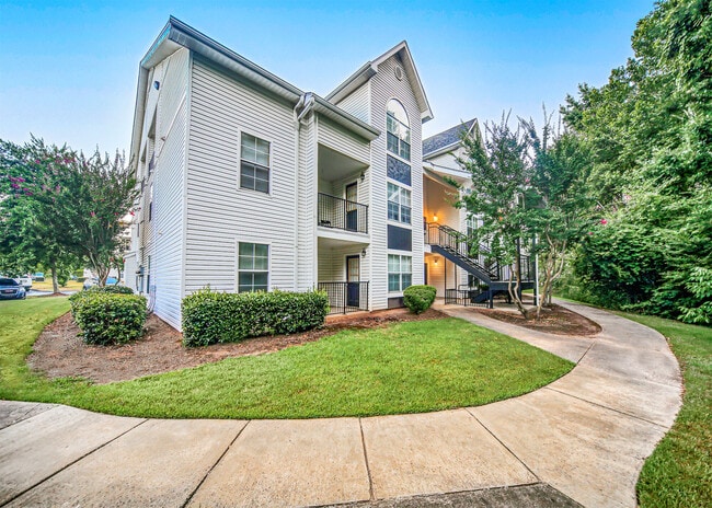 The Landings at Houston Levee