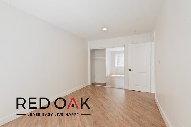 Photo - 310 S Kenmore Ave Unit 301