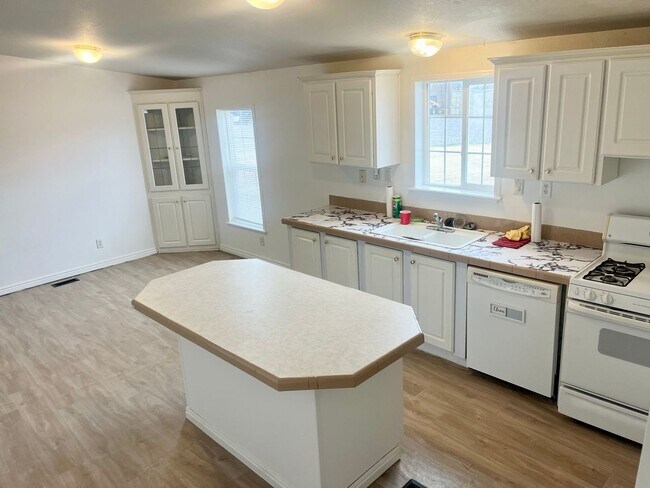 Photo - Beautiful Home in Excellent Herriman Location!