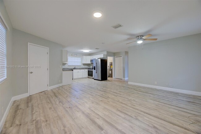 Photo - 1224 NE 2nd Ave Unidad A