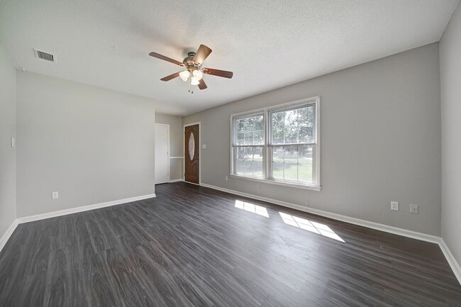 Photo - Beautiful Ranch