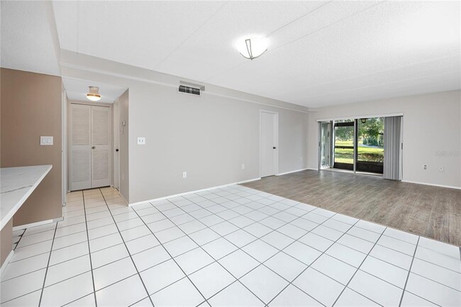 Photo - 209 Cypress Ct Unit 209