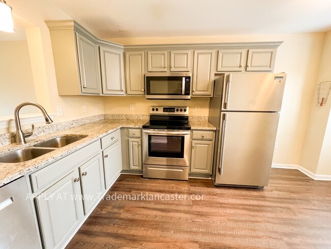 Photo - 61 Covington Ct
