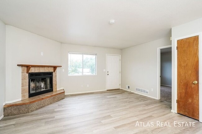 Photo - 1930 W Yampa St Apartment Unit B
