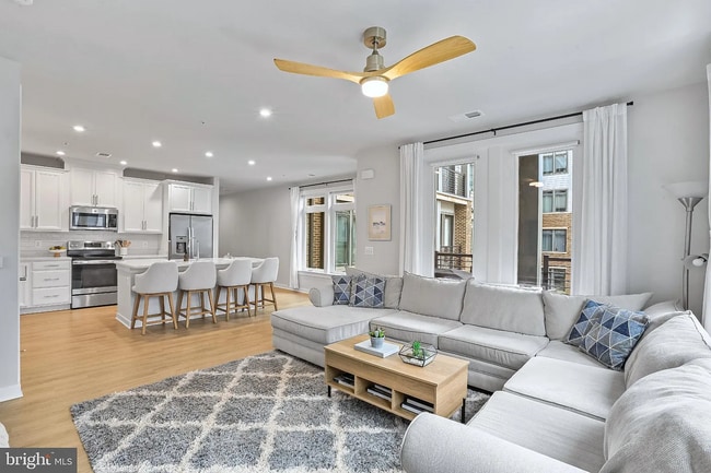 Photo - 1675 Bandit Loop Unit 201B