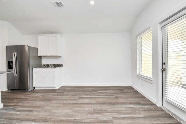 Building Photo - 1123 Briscoe Ct