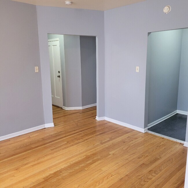 Photo - 6629 S Greenwood Ave Unidad 3