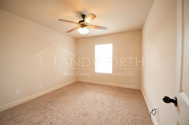 Photo - 4620 Angus Dr