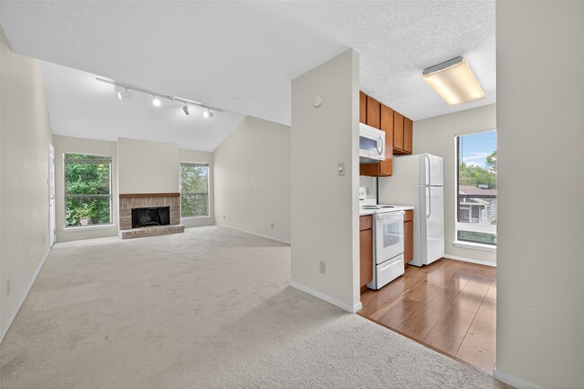 Photo - 7900 N Stadium Dr