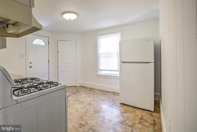 Photo - 143 Greenwood Ave