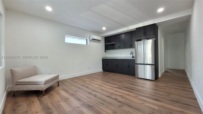 419 78th St Unit 1
