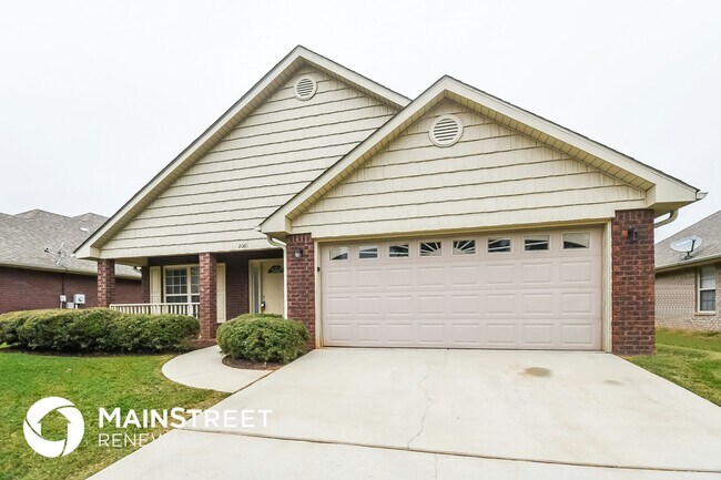 Photo - 2061 Edgewood Dr