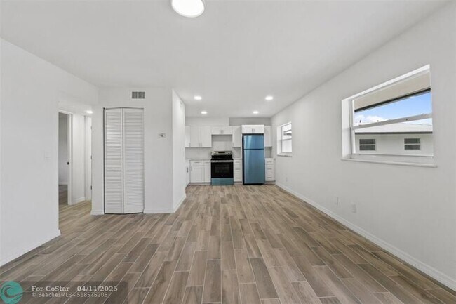 Photo - 1301 Emerald Terrace Unit 7