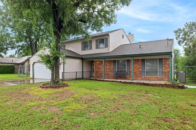 Photo - 1702 Oakridge Dr Casa