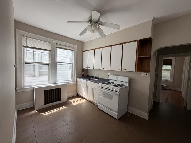 Photo - 141 Hill St Unit 2