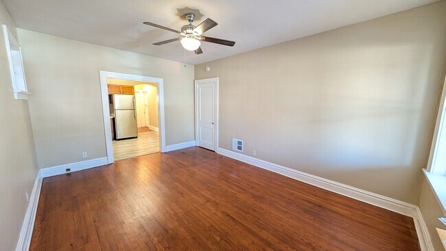 Photo - 5042 Mardel Ave Unit 5042 1F